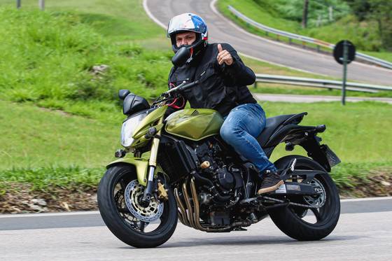 HONDA CB 600F HORNET HONDA CB 600F HORNET